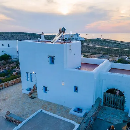 Ioanna For 10 - Allparos Sarakiniko (Paros)