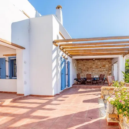 Ioanna For 10 - Allparos Sarakiniko (Paros)