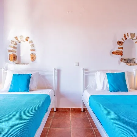 Ioanna For 10 - Allparos Sarakiniko (Paros)