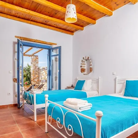 Ioanna For 10 - Allparos Sarakiniko (Paros)