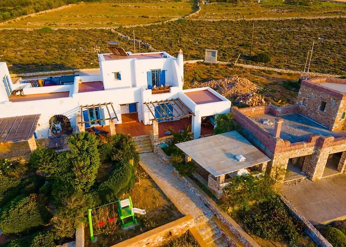 Casa de Férias Ioanna For 10 - Allparos Sarakíniko