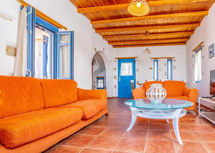 Casa de Férias Ioanna For 10 - Allparos Sarakíniko